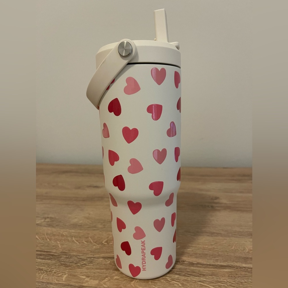 Hydrapeak heart tumbler